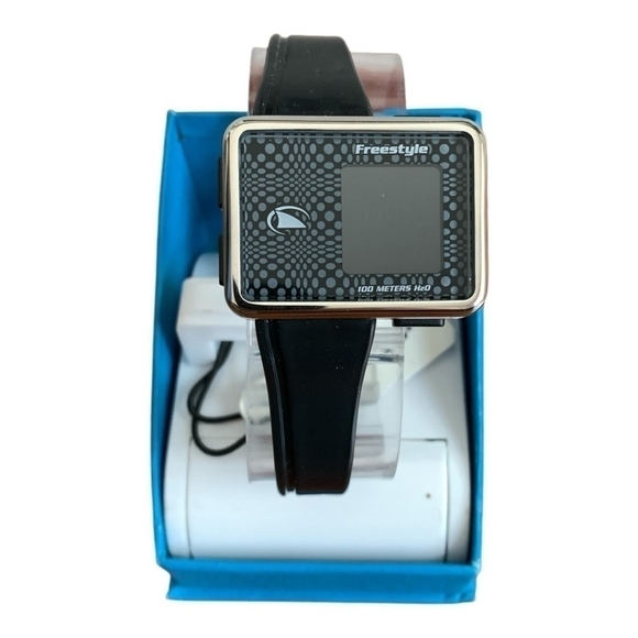 NIB FREESTYLE The Tetra Watch Black Rubber Wristband Unisex Digital Wristwatch - Picture 3 of 13